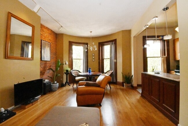 Building Photo - 486 Columbus Ave