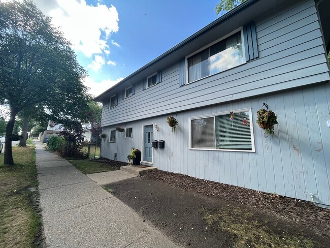 Building Photo - 5858 Washburn Ave S