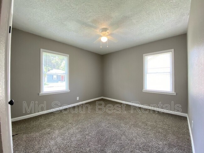 Foto del edificio - 1338 Lambert St