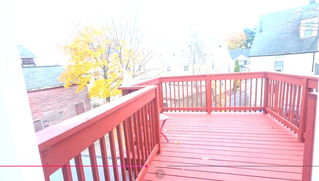 Foto del edificio - No Fee on Massive Apt in Packards Corner Near BU!  Pro Managed, XL Rooms, and Parking for rent!