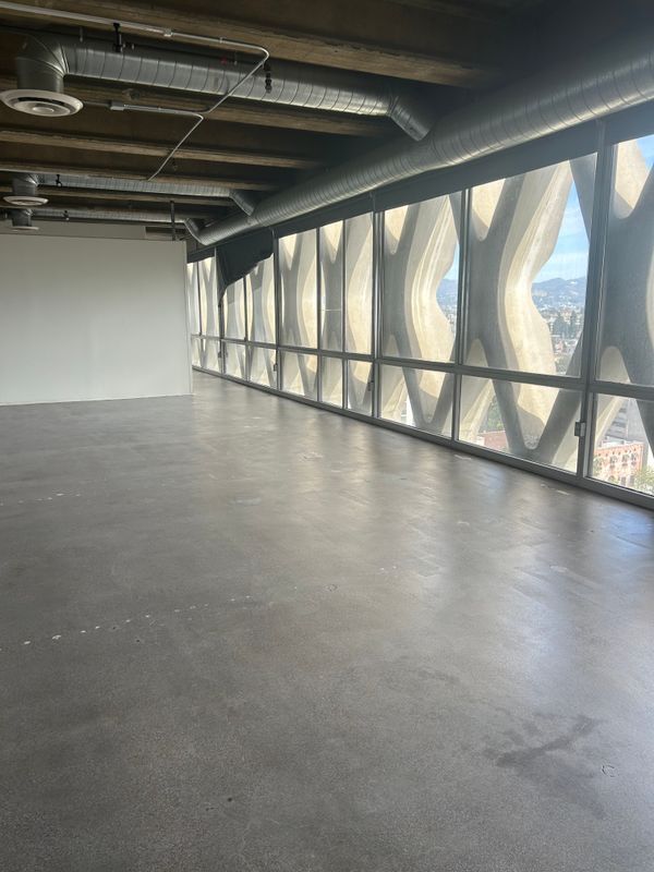 Building Photo - 2404 Wilshire Blvd