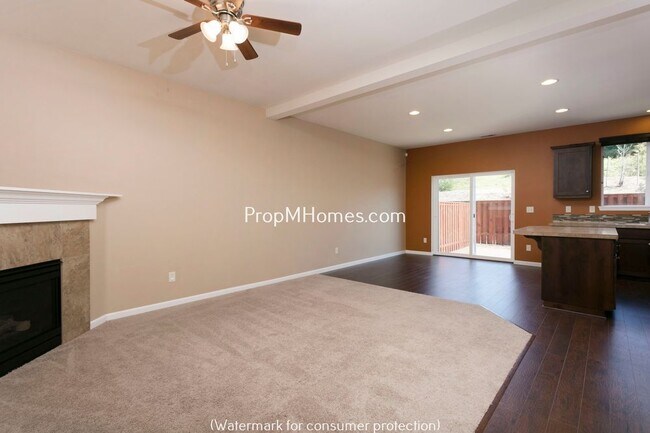 Foto del edificio - 15276 SE Eckert Ln