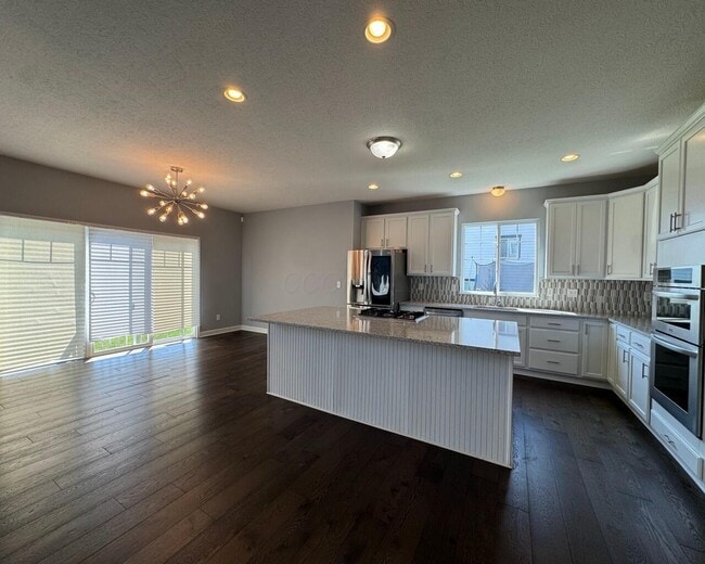 Building Photo - 6306 Avondale Woods Blvd