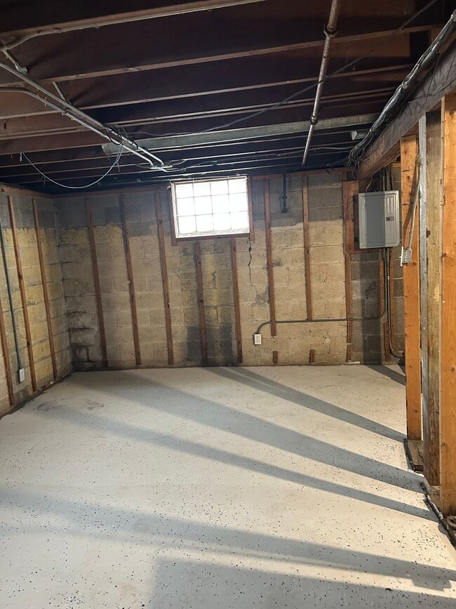 Foto del edificio - COZY HOME LOCATED CLOSE TO EVERYTHING!