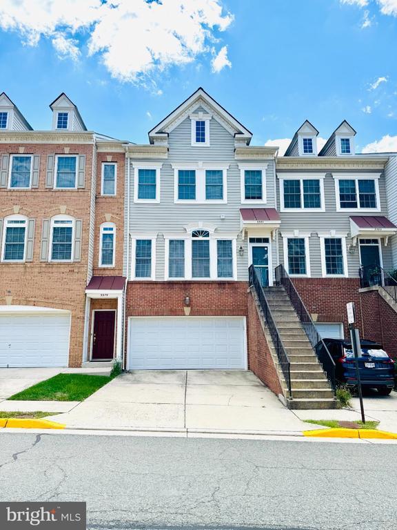 Building Photo - 3381 Beechcliff Dr