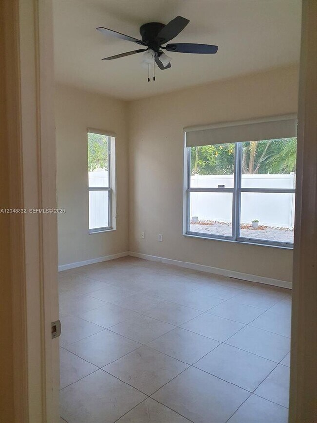 Foto del edificio - 9171 SW 169th Pl