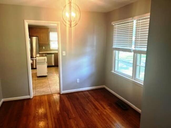 Building Photo - Convenient 3BR/2BA in Vestavia near Collonade