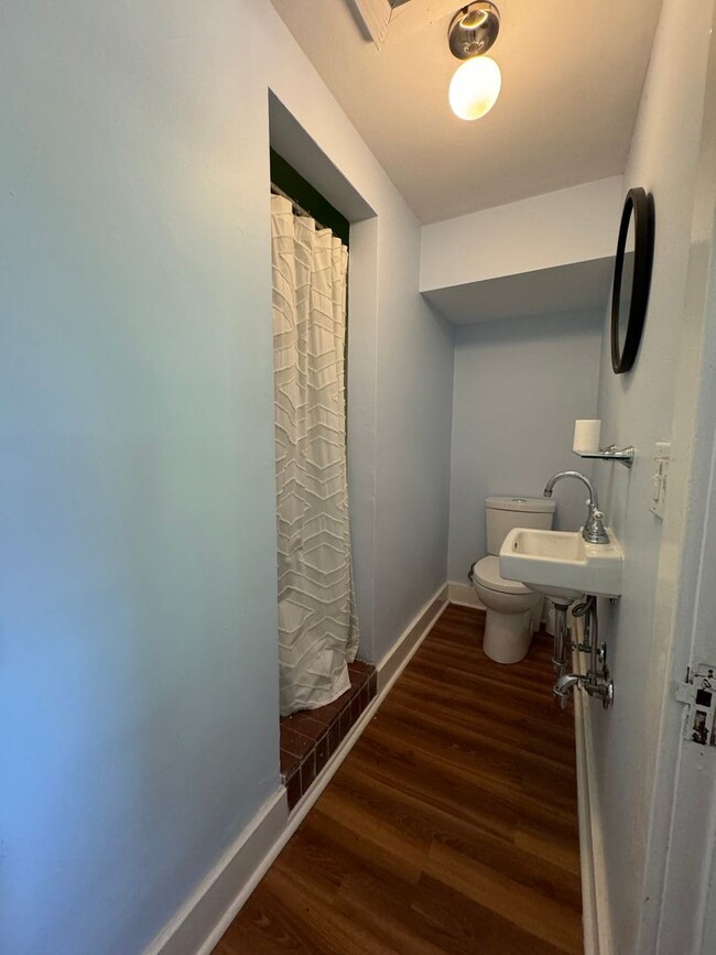 Building Photo - Unique Home in Auburn, Unlike Anything on ...