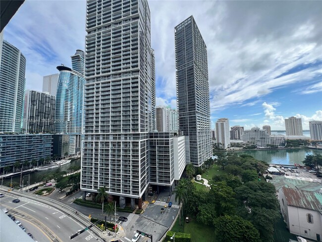 Foto del edificio - 500 Brickell Ave