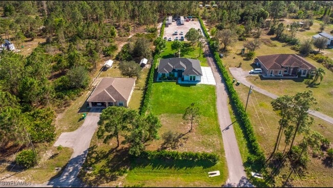 Foto del edificio - 2406 37th Ave NE