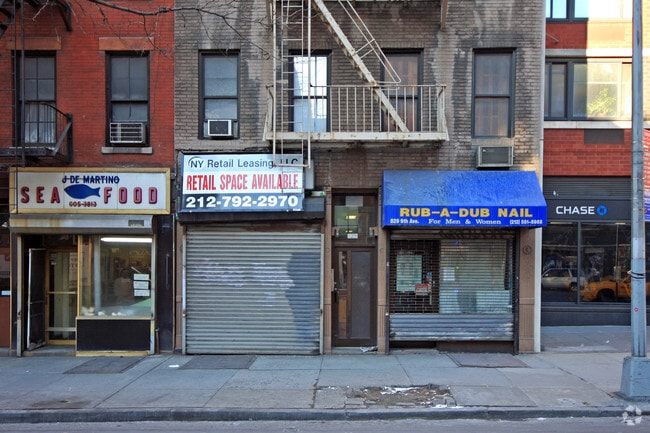 Building Photo - 829 Ninth Ave
