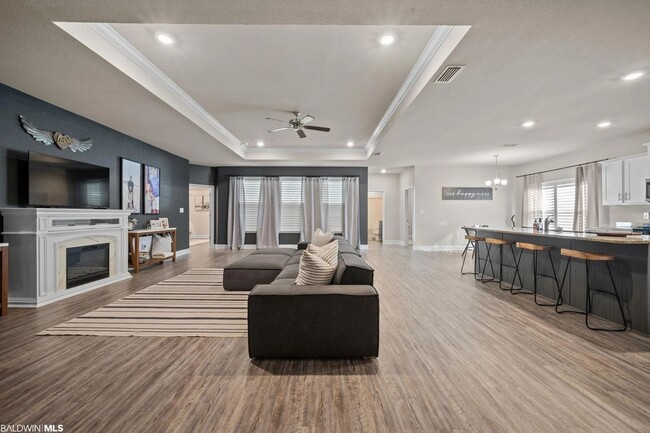 Building Photo - Charming 4BR House in Daphne