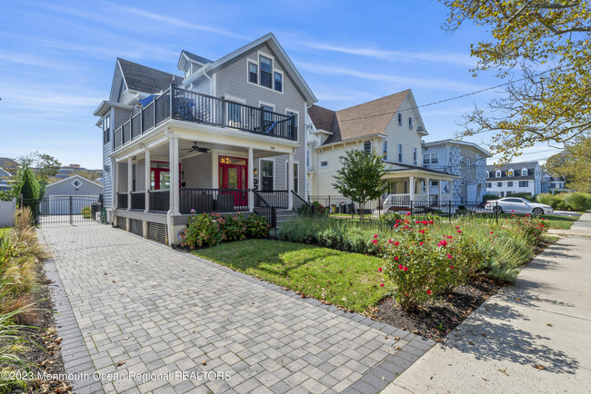 Building Photo - 314 7th Ave