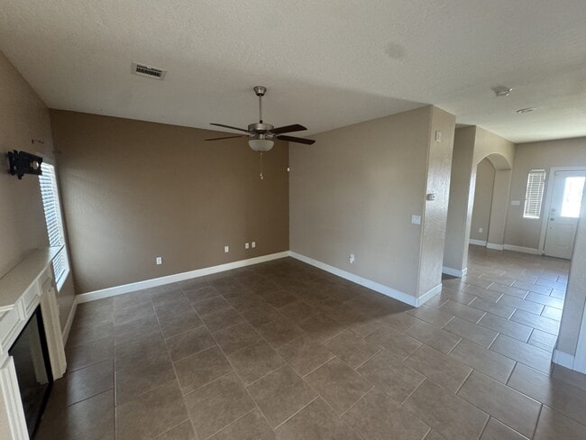 Building Photo - 40 Positano Loop