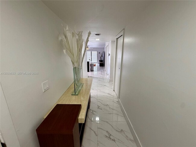 Building Photo - 16461 Blatt Blvd