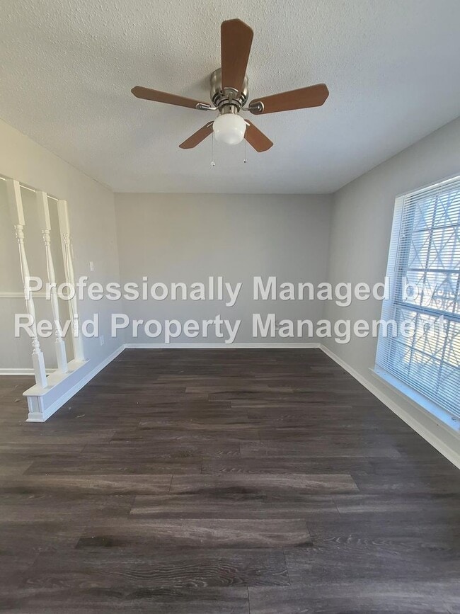 Building Photo - 5157 Blacksmith Dr