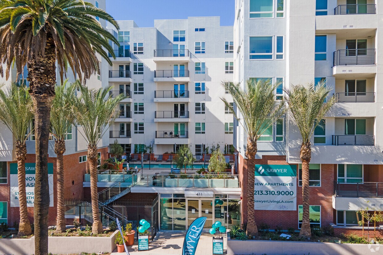 Sawyer Apartments in Los Angeles, CA Westside Rentals