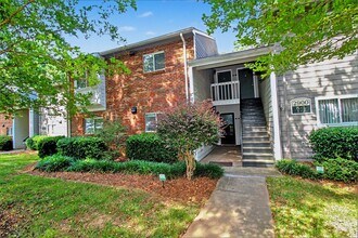 Building Photo - 2900 Heathstead Place