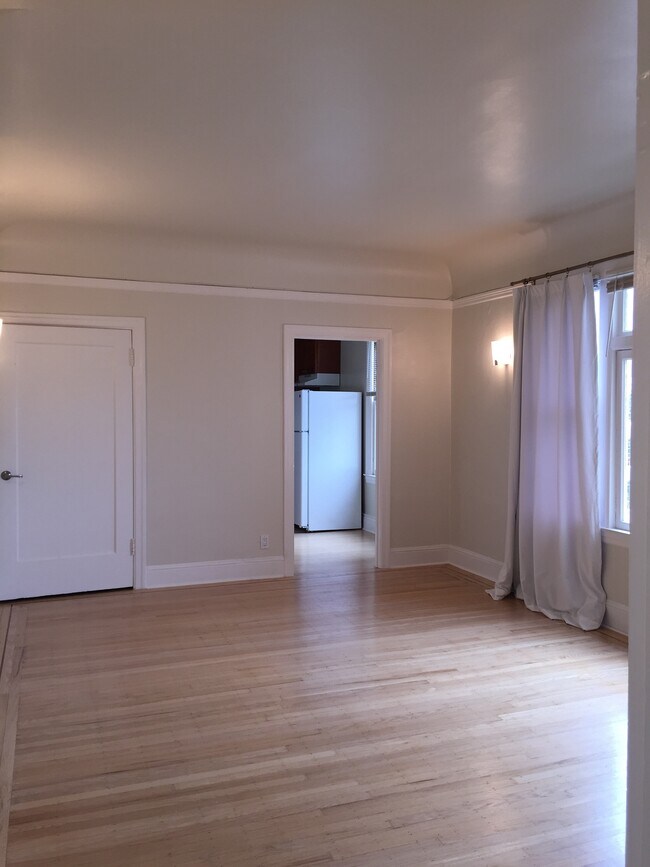 Building Photo - 1808 Pacific Ave