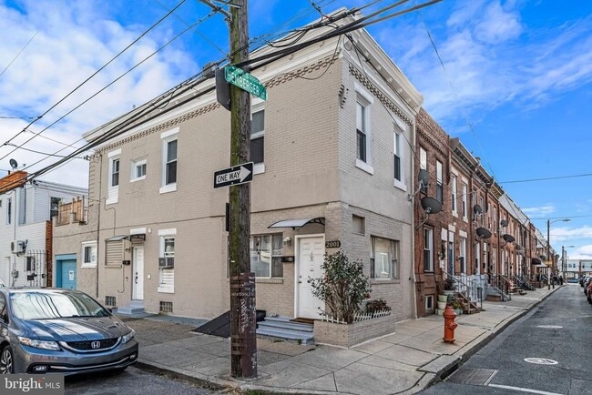Building Photo - 2001 S Hemberger St
