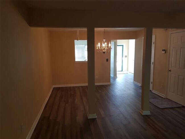 Building Photo - 3823 Waldrop Ln