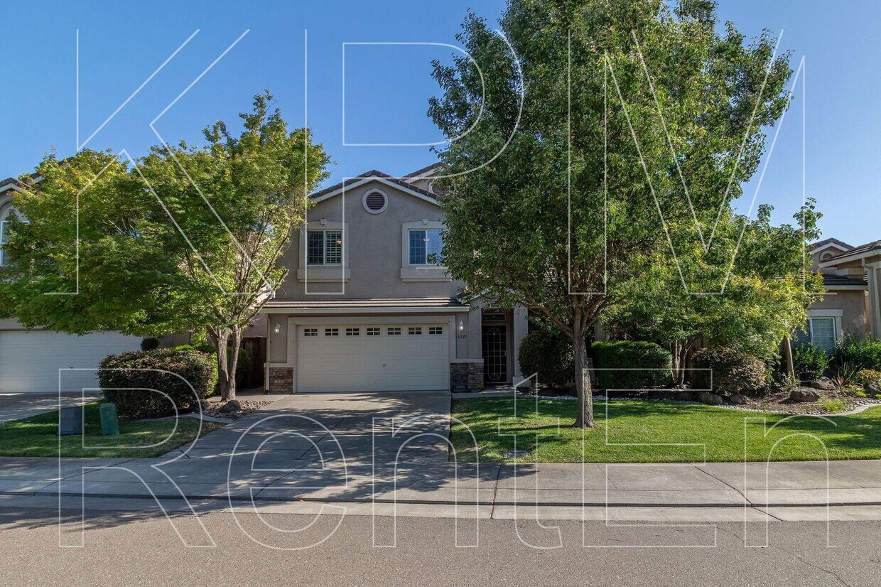 Primary Photo - 6221 Crestview Cir