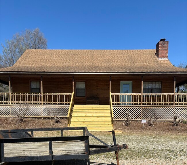 Foto del edificio - 7034 Allison Rd