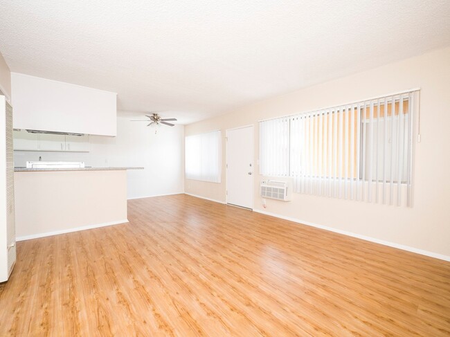 Foto del interior - 1166 S. Crenshaw Blvd