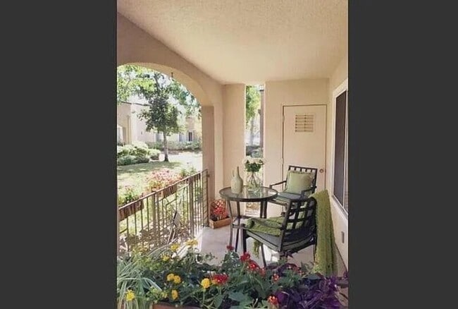 Building Photo - 635 Celebration Ct