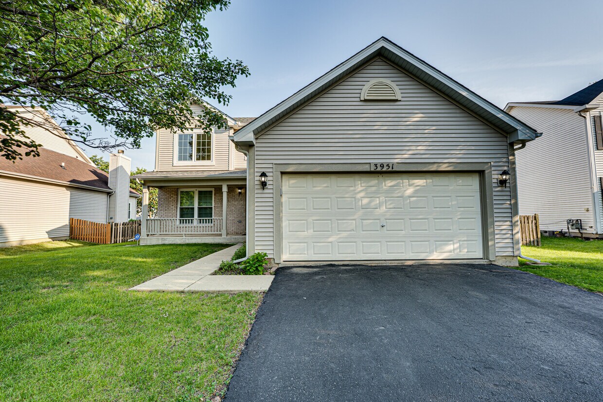 Foto principal - 3951 Nicholas Ct
