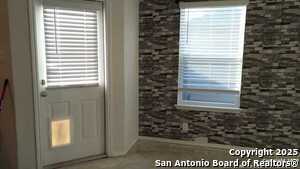 Foto del edificio - 5935 Kendall Cv