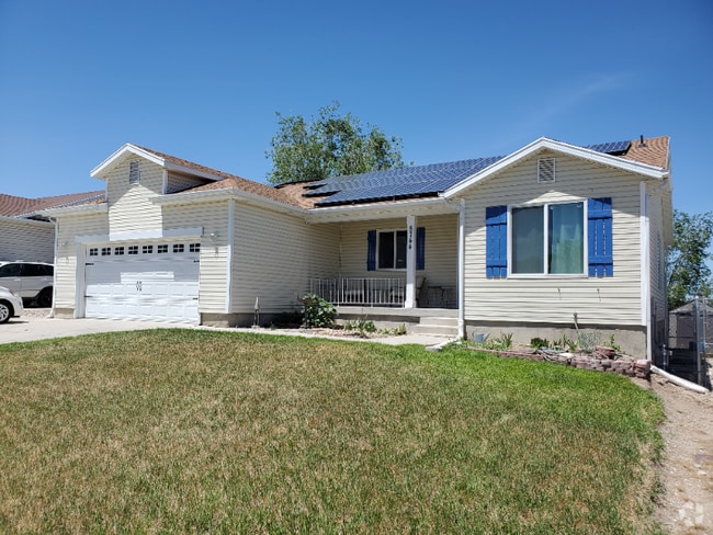 Building Photo - 8744 Soapberry Dr