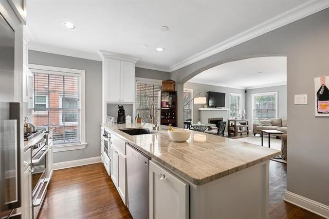 Foto del edificio - 3119 Mockingbird Ln
