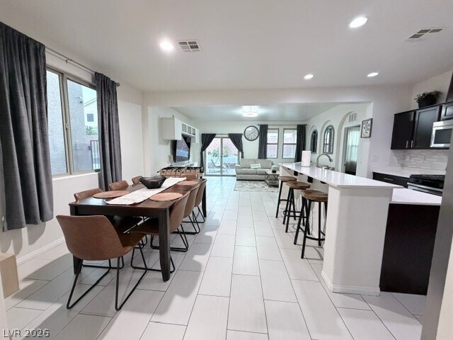 Foto del edificio - 7063 Coventry Glenn Rd