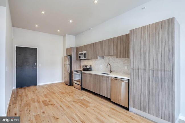 Foto del edificio - 412-26 S 13th St