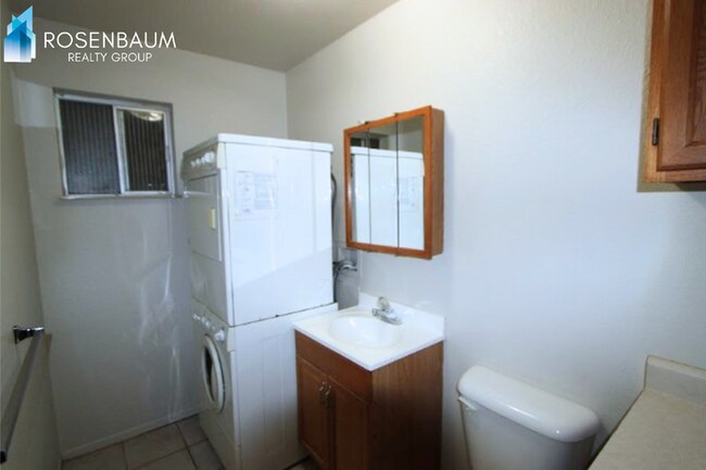 Foto del edificio - 1006 N Pueblo Dr