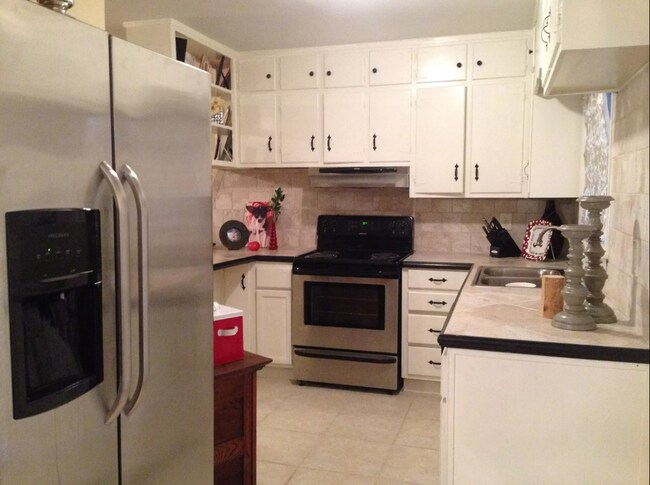 Building Photo - 124 Wildoak Dr