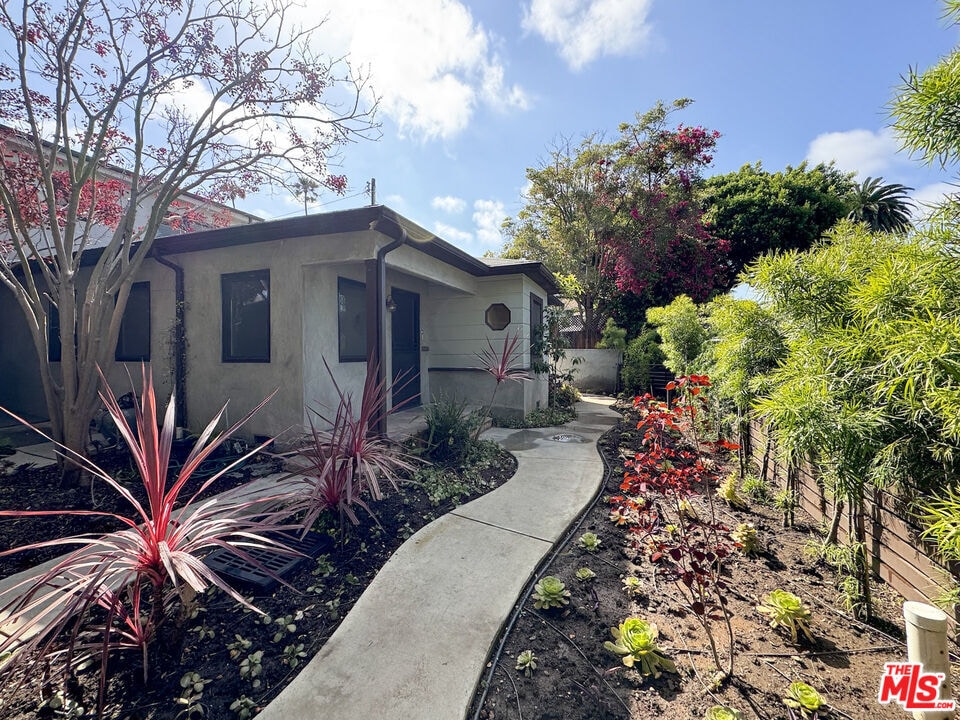Foto principal - 1116 Chelsea Ave