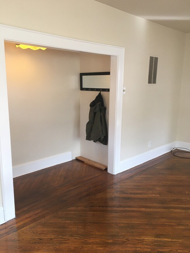 Entry - 57 West St
