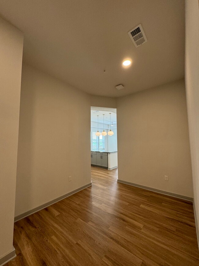 Foto del edificio - 4700 Lakeside Holw St