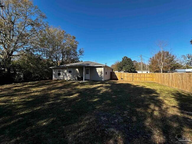 Building Photo - 4026 Charles Cir