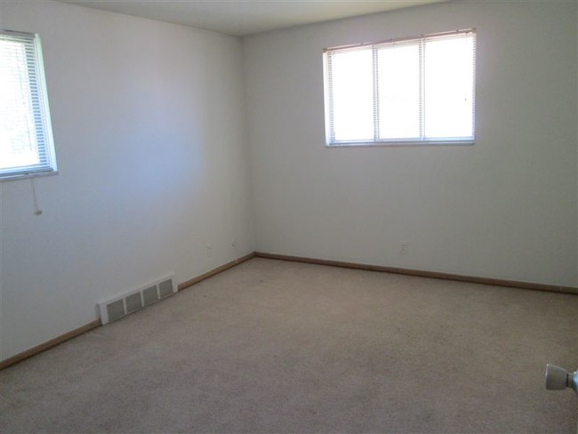 Foto del edificio - 20811 Littlestone Rd