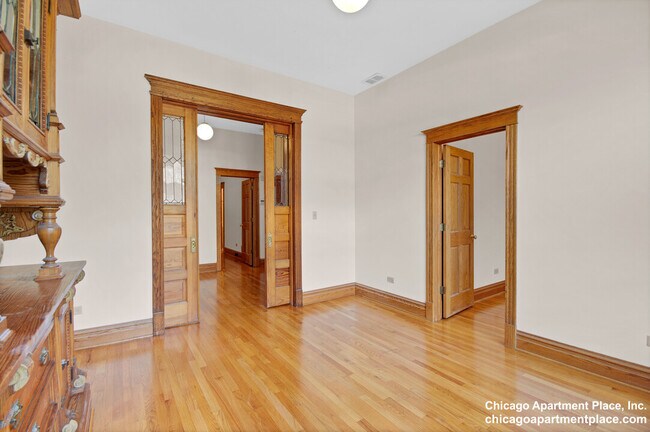 Foto del edificio - 1238 N Noble St