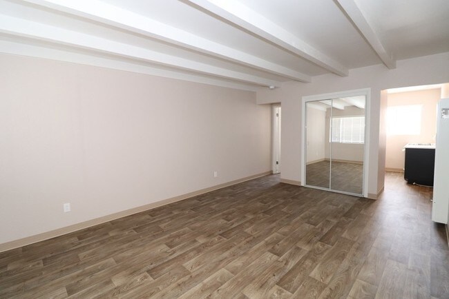 Foto del edificio - Studio in Mission Beach with PARKING