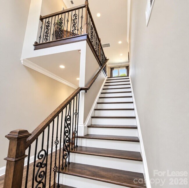 Foto del edificio - 3233 Hahn-Scott Rd