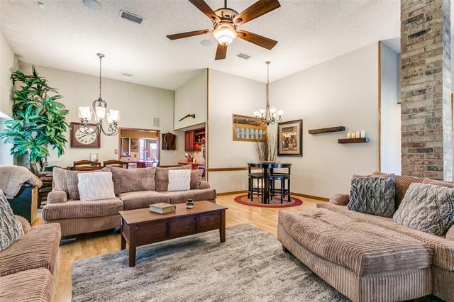 Foto del edificio - 319 Ashley Dr