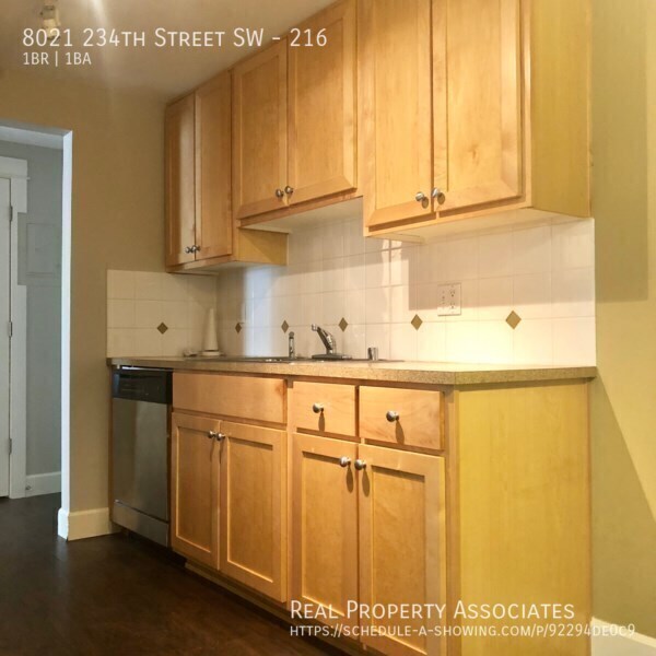 Foto del edificio - 8021 234th St SW