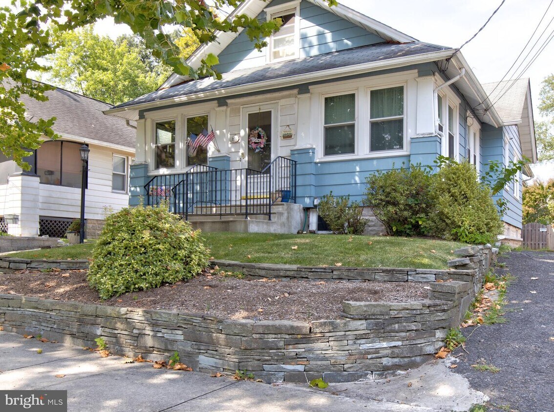 203 Penn Ave, Haddon Township, NJ 08108 House Rental in Haddon