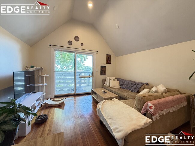 Foto del edificio - 104 Brooks St