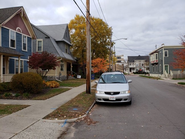 Foto del edificio - 221 Hollister Ave SE